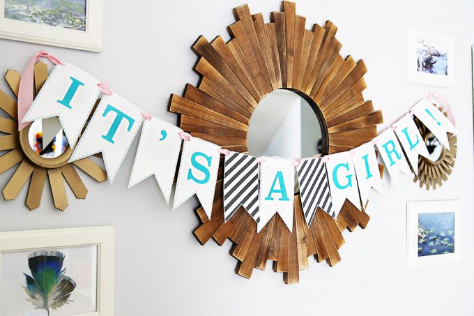 Love this cute free printable bunting banner! It includes every letter, so it could easily be used for birthdays, baby showers, wedding showers, and other celebrations! Click through to the post to snag the printable!