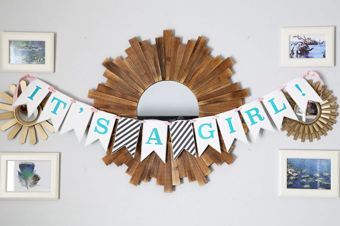 Love this cute free printable bunting banner! It includes every letter, so it could easily be used for birthdays, baby showers, wedding showers, and other celebrations! Click through to the post to snag the printable!