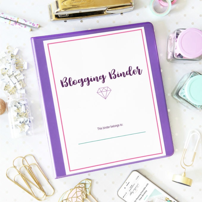 Deluxe Blogging Binder Printables | https://www.abbylawson.com/deluxe-blogging-binder-printables