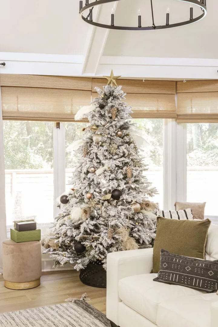 Boho Christmas tree decor from Designing Vibes