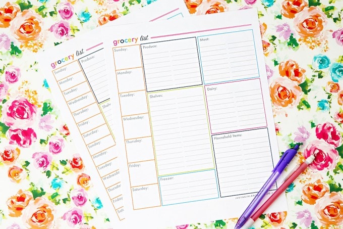 Super cute free printable one-week grocery list template to help keep your shopping trips more organized! 