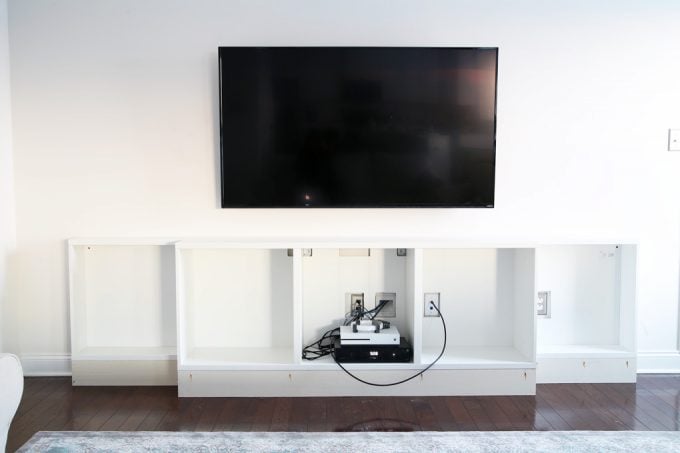 besta cabinet under the mounted tv without the doors on