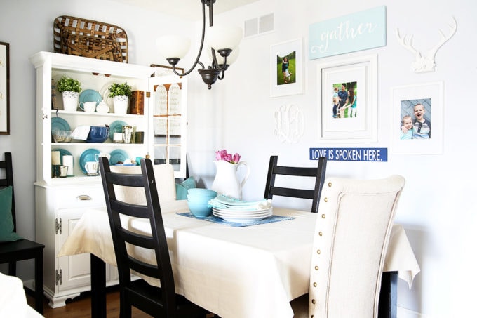 Small Dining Room Decor in a Townhouse