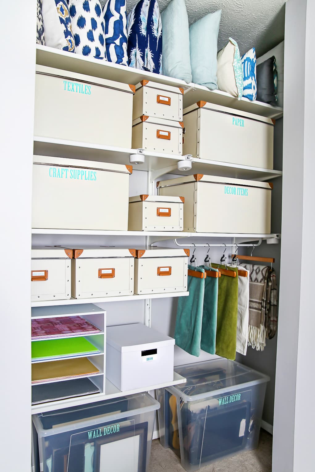 Love this list of ideas for different types of containers to use to organize each space! Click through to the post to see them all!