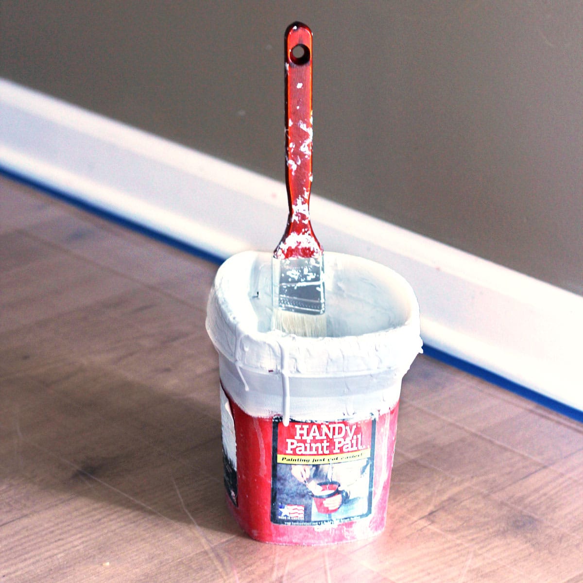 Handy Paint Pail for Patching and Painting Baseboards