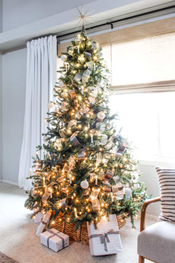 Christmas tree with looped ribbon from Inspiration for Moms