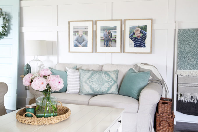 Living Room with Aqua Accents, High Board and Batten