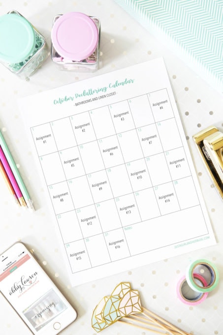 top view of a bathroom decluttering calendar printable