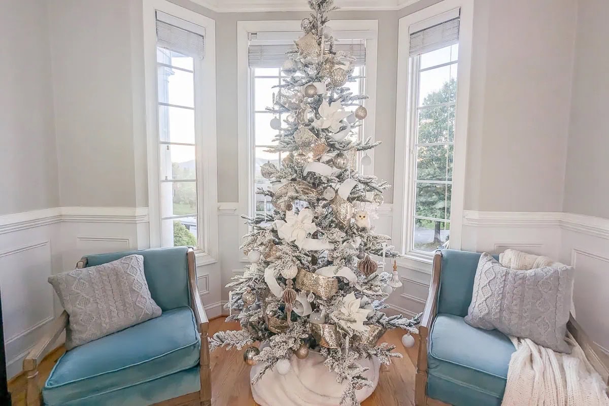 Silver, gold, and white Christmas tree decor from Lovely Etc.