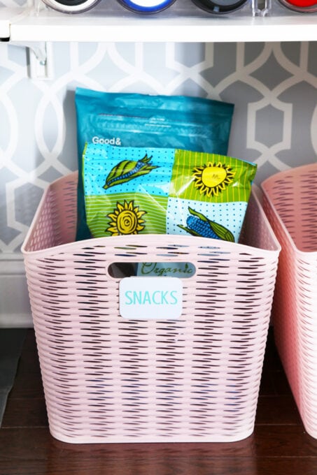 Snack bin with non- decanted chip bags