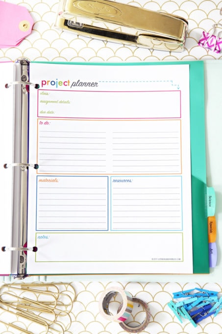 Project Planner Printable, Student Binder with Free Printables for Back-to-School, study aids, high school organization, college organization, middle school organization, pretty printables, printables for girls, printables for boys, resources for students, back to school, graduation gift, student organization, teacher printables