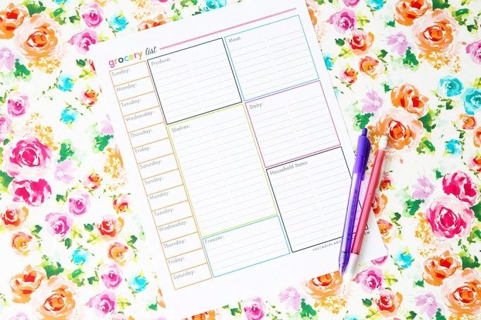 Super cute free printable two-week grocery list to help keep your shopping trips more organized! 