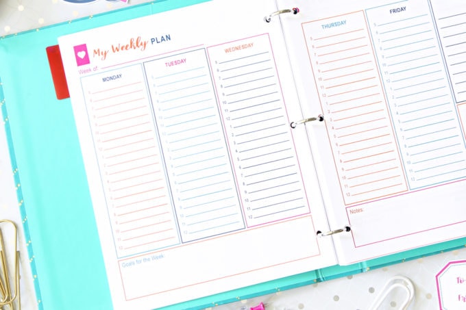 Close up of the weekly planning printable to help organize your week with time blocking and goal setting